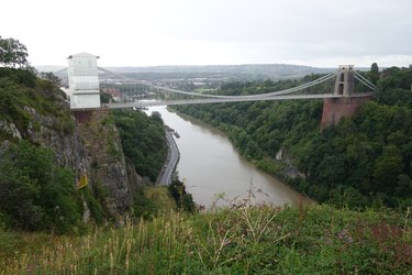 Clifton suspension bridge v Bristolu.