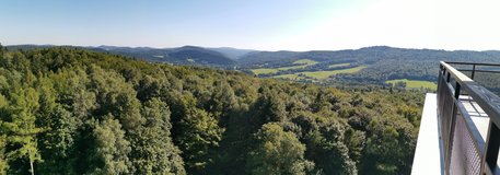 Vhled z rozhledny v Dukelskm prsmyku