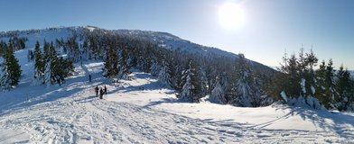 Vych�z�me z Kopiec ( 1401m ) nahoru na G�ru Pi�ciu Kopc�w a Pilsko